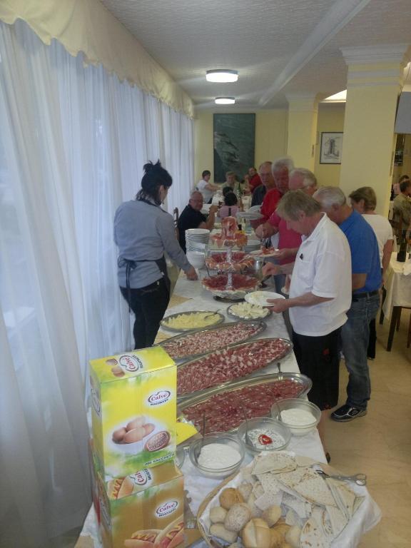 Hotel Dom Milano Marittima Eksteriør bilde