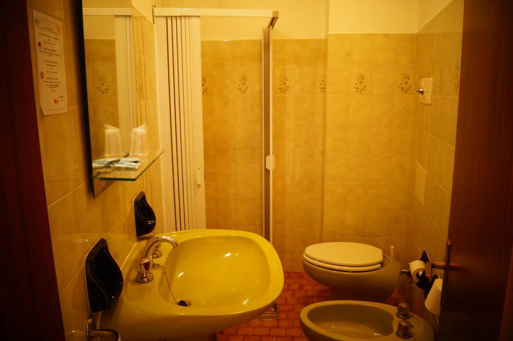 Hotel Dom Milano Marittima Eksteriør bilde