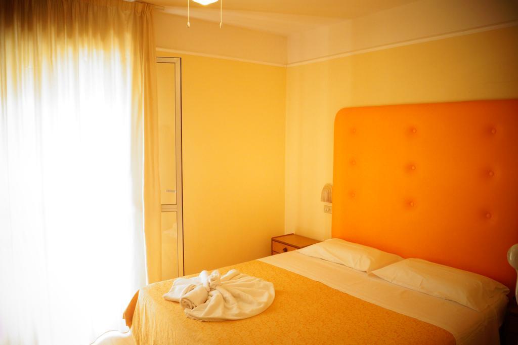 Hotel Dom Milano Marittima Eksteriør bilde